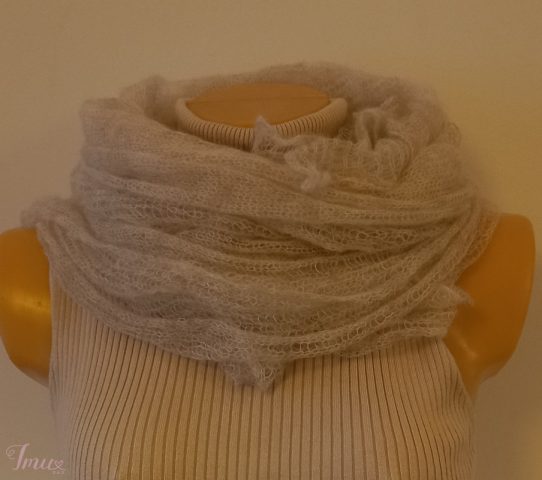 imusau.lt | parduodama Šviesiai smėlinis plonas megztas šalikas